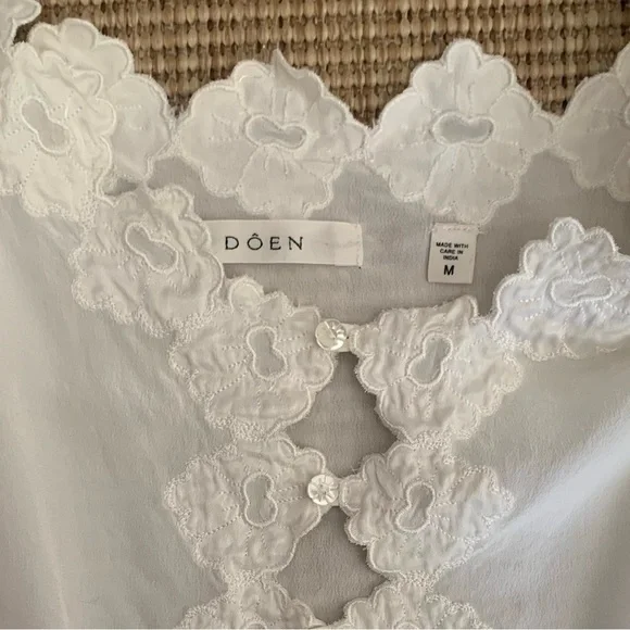 Doen Flores Silk Scalloped Button V Neck Cami Camisole Tank Blouse Top Salt - Picture 8 of 10